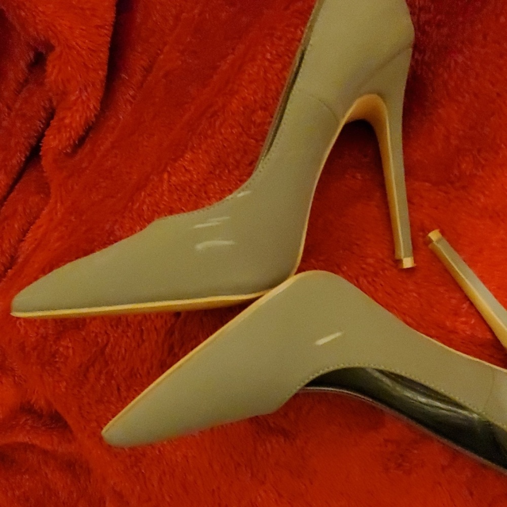 **SOLD**Classic Gray High Heels by Shoe Republic - Picture 8 of 8